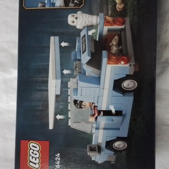LEGO 76424 Harry Potter Flying Ford Anglia, 165 pcs, age 7+, New and Sealed box - Picture 4 of 7